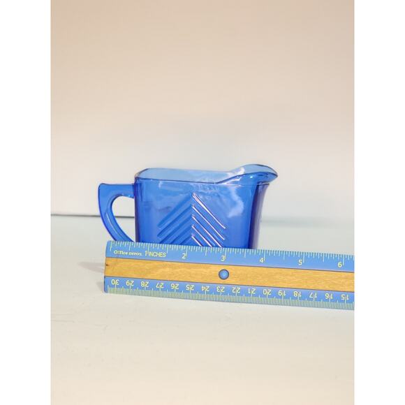 Vintage Cobalt Blue Glass Creamer / Hazel Atlas / Chevron - Picture 5 of 5